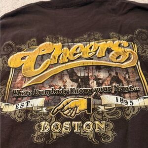 Cheers Boston Graphic T-Shirt - Brown